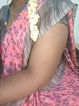 Snapshot of Tamil-hotwife chatting on July 7, 2026, 12:24 am Tamil-hotwife online show from July 7, 2026, 12:24 am