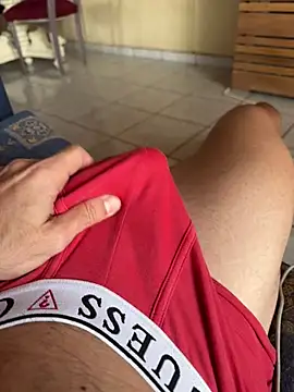 Snapshot of dk2995 chatting on November 5, 2025, 1:33 pm dk2995 online show from November 5, 2025, 1:33 pm