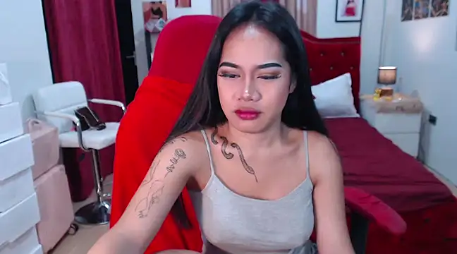 FrancineGarcia online show from February 16, 2025, 6:32 am