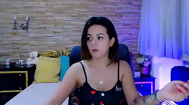 PlayfulElla online show from February 4, 2025, 3:36 pm