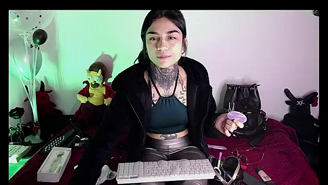 Ardat Lili69 online show from August 5, 2026, 3:26 pm