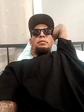 Snapshot of mrbigone45 chatting on September 19, 2025, 9:54 am mrbigone45 online show from September 19, 2025, 9:54 am