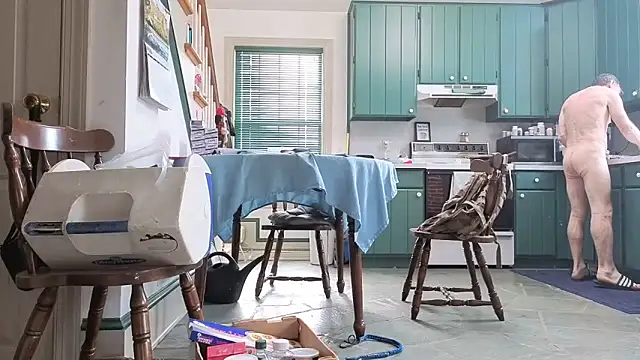 Snapshot of CDforU chatting on February 17, 2026, 3:51 pm CDforU online show from February 17, 2026, 3:51 pm