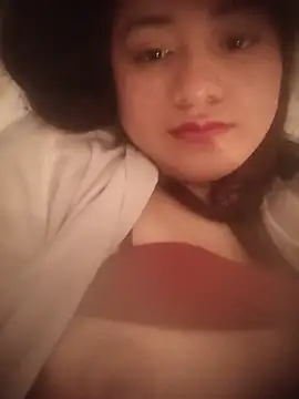 Snapshot of kitty_222 chatting on May 20, 2026, 2:18 am kitty 222 online show from May 20, 2026, 2:18 am