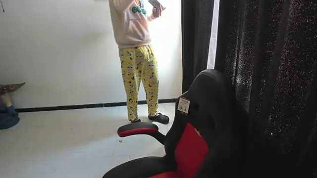 Snapshot of Jeff_Walton@xh chatting on December 15, 2025, 4:44 pm Jeff Waltonxh online show from December 15, 2025, 4:44 pm