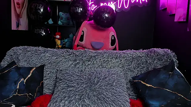 Emilyjhonson 01 online show from September 11, 2025, 2:06 pm