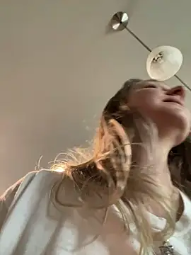 Vivian MayXxX online show from December 7, 2024, 8:38 pm