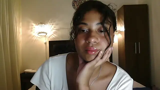Snapshot of dark_enchantress_ chatting on March 28, 2026, 4:56 am dark enchantress online show from March 28, 2026, 4:56 am