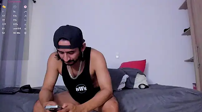 Cloudy pigDude online show from February 24, 2025, 1:21 pm