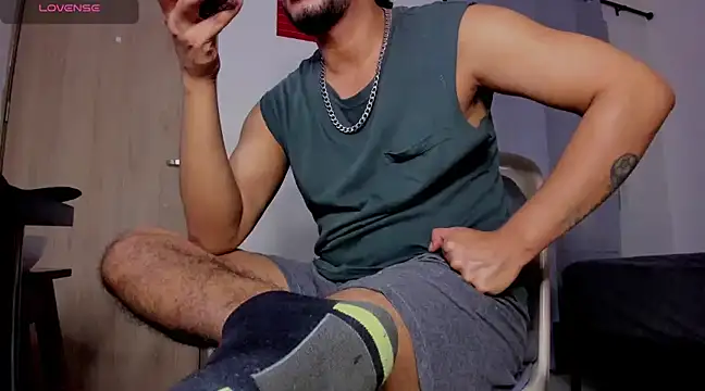 Cloudy pigDude online show from March 21, 2025, 9:23 am