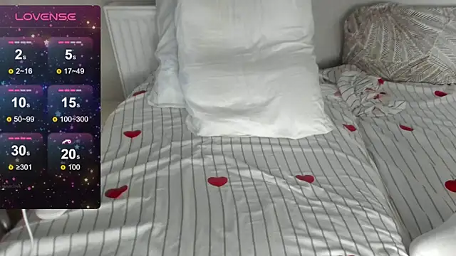 Snapshot of 92yourbitch922 chatting on December 19, 2025, 7:21 pm 92yourbitch922 online show from December 19, 2025, 7:21 pm