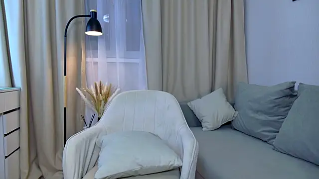 KylieLips online show from March 17, 2026, 6:00 pm