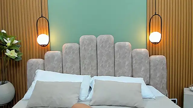 Snapshot of NicoleBlum chatting on February 18, 2025, 4:16 pm NicoleBlum online show from February 18, 2025, 4:16 pm