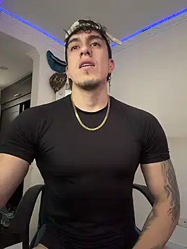 strongboy  online show from February 25, 2026, 6:06 pm