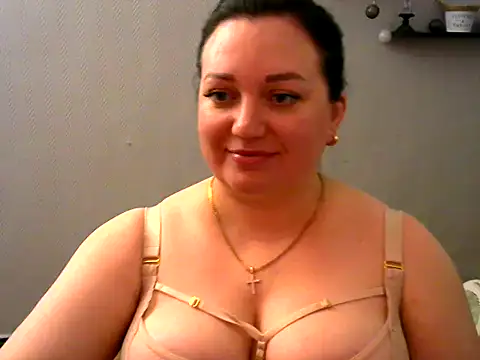 AmanaGi online show from February 7, 2025, 12:28 pm