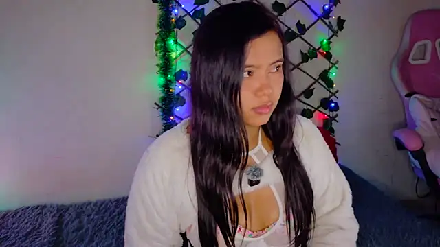 -Camila  online show from March 4, 2026, 1:33 am