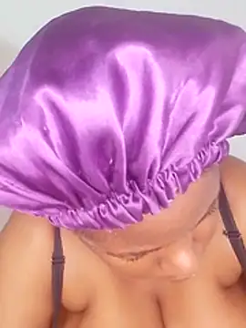 bigtitssxx online show from April 12, 2026, 3:33 am