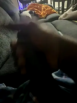 little0245 online show from November 11, 2025, 12:10 am