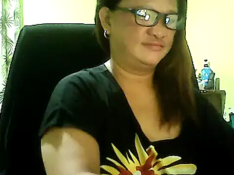 hott scarlett online show from March 21, 2025, 8:08 pm