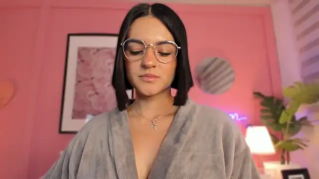 SoySaraa online show from February 21, 2025, 8:07 am