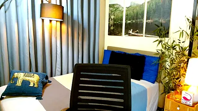 Anna Leah online show from January 14, 2025, 11:42 am