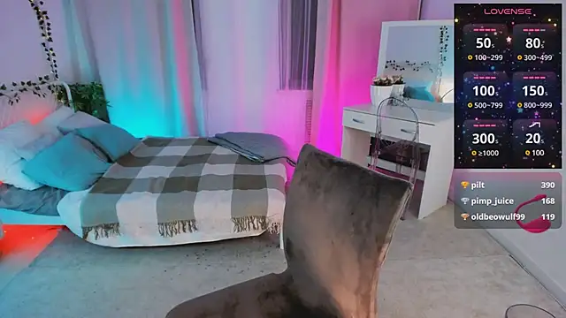 LiluDallass online show from March 22, 2025, 6:47 pm