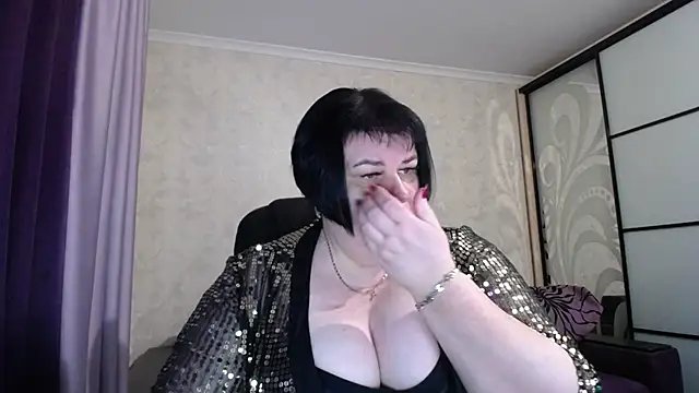 JuicyLady Di online show from December 20, 2025, 5:25 am