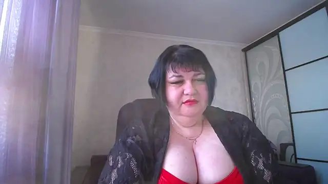 JuicyLady Di online show from February 11, 2026, 5:45 am