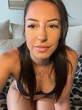 SissiVienna online show from July 12, 2026, 12:07 pm