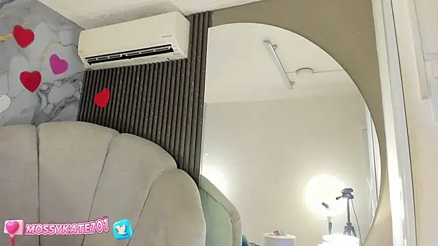 Katemoss70 online show from February 14, 2025, 3:26 pm