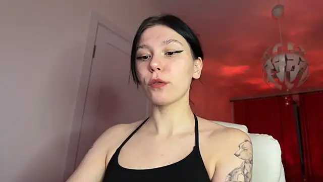 pinkdolly18 online show from February 1, 2025, 10:23 pm