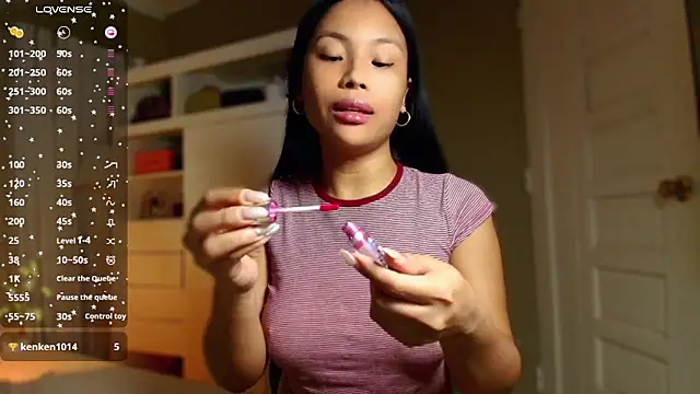 venusangelicxx online show from April 11, 2026, 12:15 am