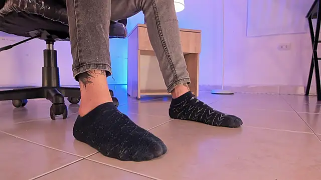 Snapshot of ArchieCollins chatting on December 22, 2025, 8:50 pm ArchieCollins online show from December 22, 2025, 8:50 pm