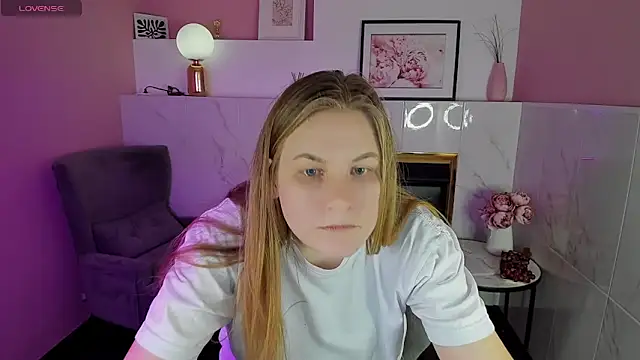 JadeSoft online show from February 2, 2025, 7:46 pm