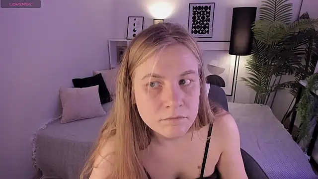 JadeSoft online show from March 9, 2025, 2:50 am