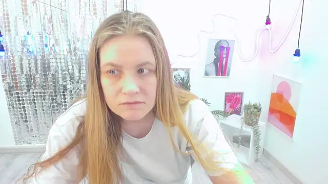 JadeSoft online show from March 21, 2025, 11:34 pm