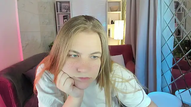 JadeSoft online show from September 17, 2025, 8:54 pm