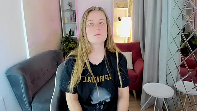 JadeSoft online show from October 26, 2025, 2:23 pm