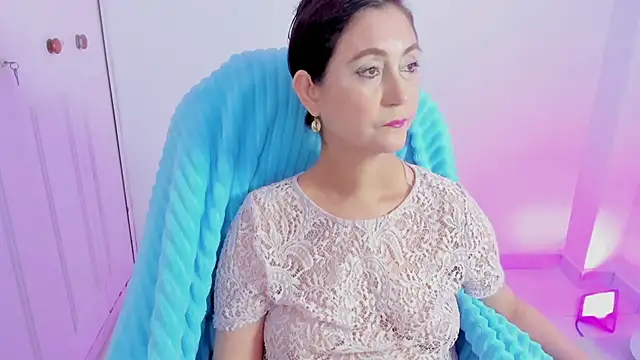 danielahot66 online show from November 19, 2025, 5:40 am