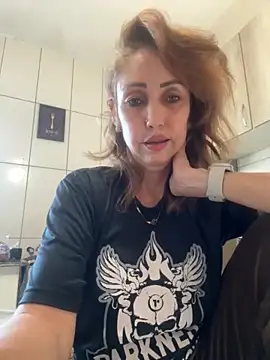 RAIRAsexy online show from November 21, 2025, 8:07 pm