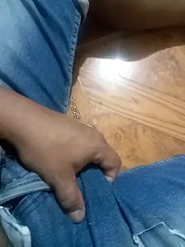 Vulckano43 online show from October 19, 2025, 5:13 pm