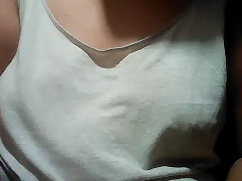 Snapshot of Sexyhorney4u chatting on May 25, 2026, 9:32 pm Sexyhorney4u online show from May 25, 2026, 9:32 pm