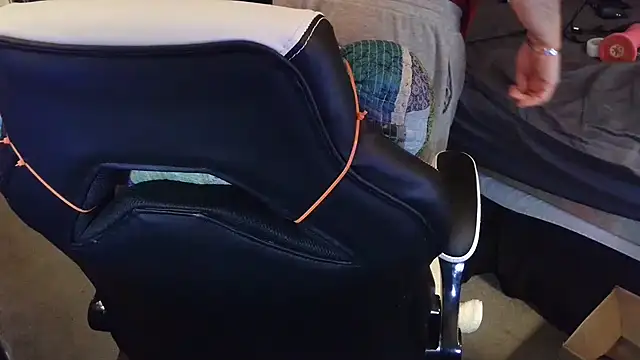 Snapshot of Drake_DVamp chatting on February 5, 2025, 2:51 am Drake DVamp online show from February 5, 2025, 2:51 am