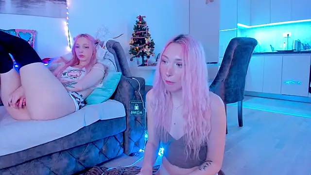 Snapshot of AlexRoseLiRed chatting on December 20, 2024, 10:54 pm AlexRoseLiRed online show from December 20, 2024, 10:54 pm