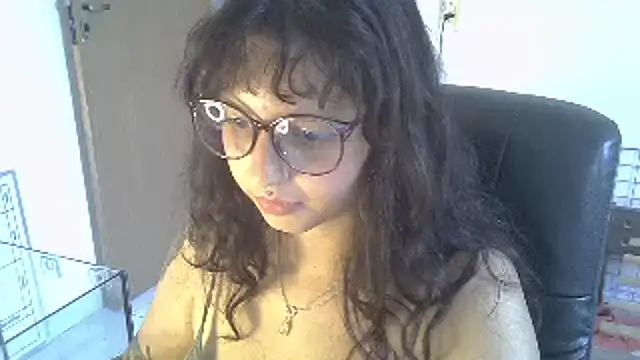 myamillor online show from December 7, 2024, 2:46 pm