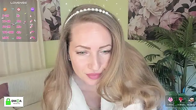 Queenymel online show from March 29, 2026, 4:51 pm