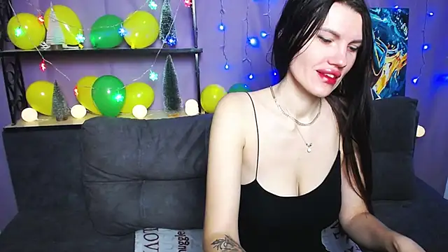 Snapshot of MilaLoona chatting on January 14, 2025, 6:56 am MilaLoona online show from January 14, 2025, 6:56 am