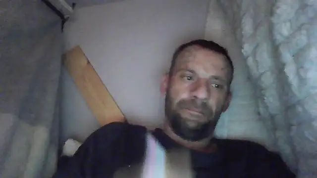 Snapshot of goodick4u28 chatting on December 17, 2025, 12:16 am goodick4u28 online show from December 17, 2025, 12:16 am