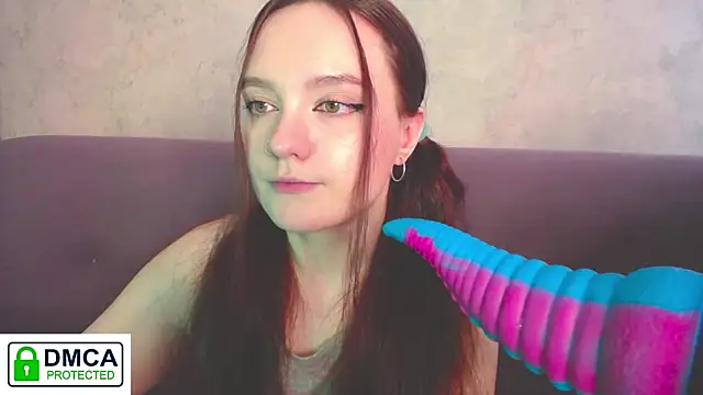 Alyssa   Scarlet online show from December 17, 2025, 7:14 am