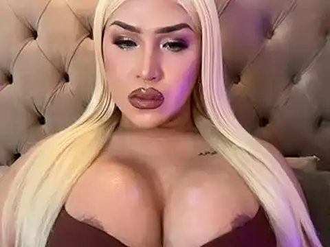 Your Majesty Tyra online show from December 10, 2024, 8:08 am